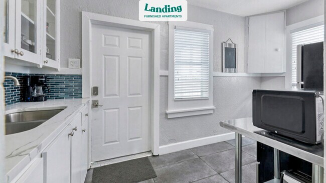 Photo - 215 N Federal Hwy Unit 3.1211224