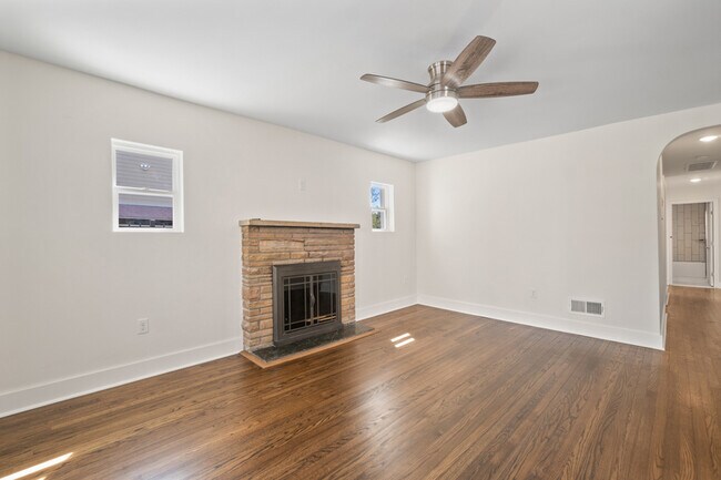 Photo - 316 24th St Unidad 4