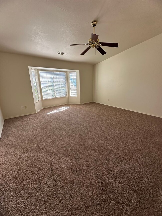 Photo - 4 BED 2 BATH HOME IN THE RAVENWOOD SUBDIVISION