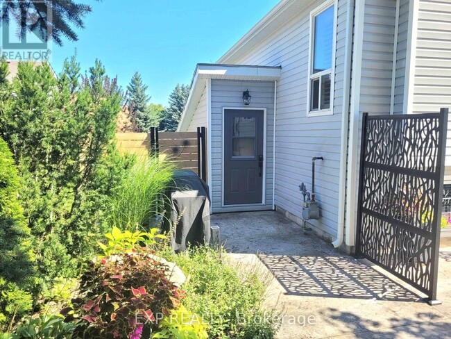 Photo - 50 Trott Blvd