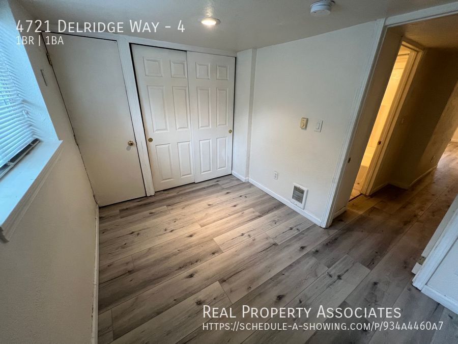 Photo - 4721 Delridge Way SW Unit 4