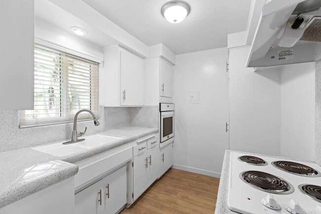 Photo - Huntington Villas