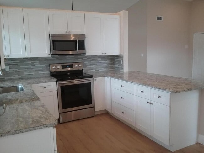 Photo - 21071 Woodspring Ave