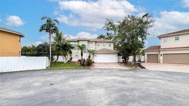 Building Photo - 2398 SW 132nd Terrace