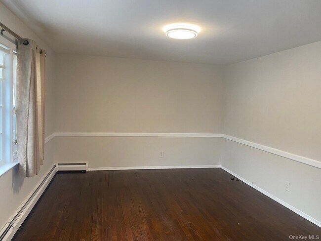 Photo - 100 Kings Ave