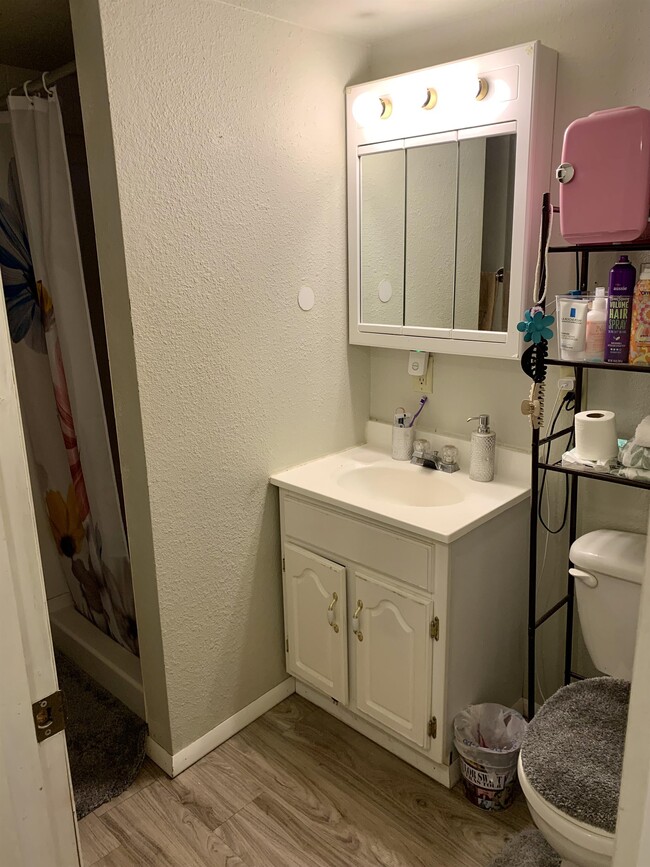 Photo - 653 N 7th St