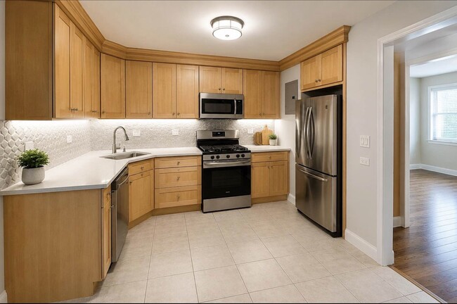 Building Photo - 2431 43rd St Unit 2
