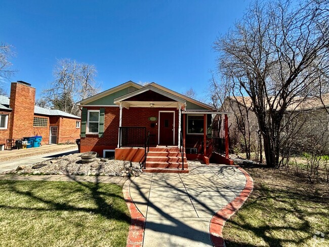 Building Photo - Cozy 2-Bed Downstairs Duplex, Close to CSU... Unit Lower Rental