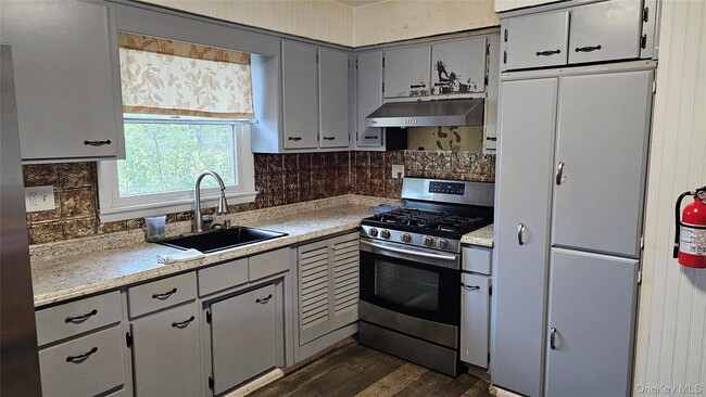 Photo - 225 Monhagen Ave