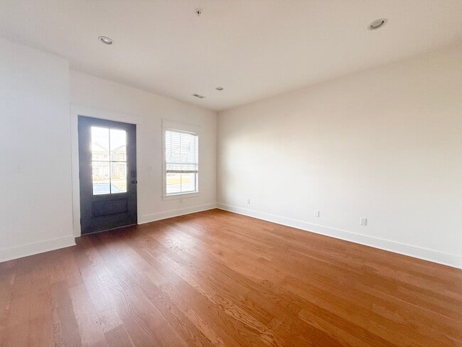 Photo - 4-Bedroom HOA Townhome with Pool Access Near Downtown Cookeville