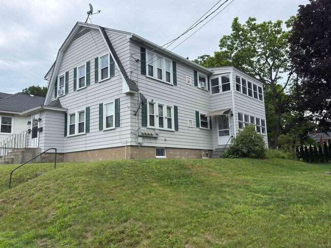 Photo - 573 Spruce St