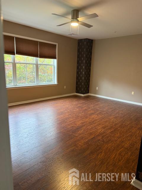 Photo - 414 Sloan Ct