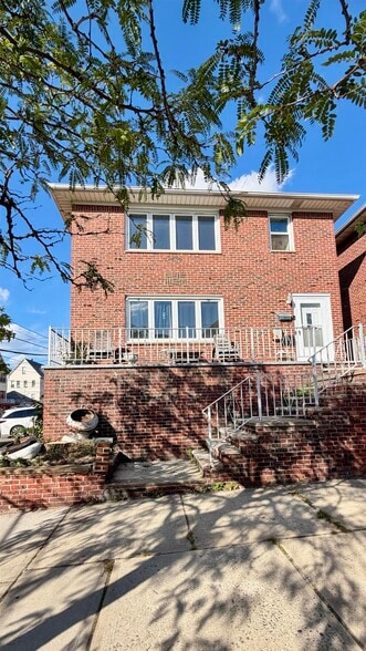 155 W 30th St