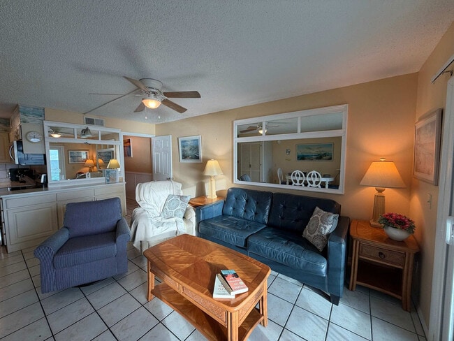 Photo - 8743 Thomas Dr Unidad FL8-ID1405399P