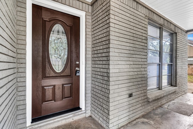 Photo - 10314 Antrim Ln