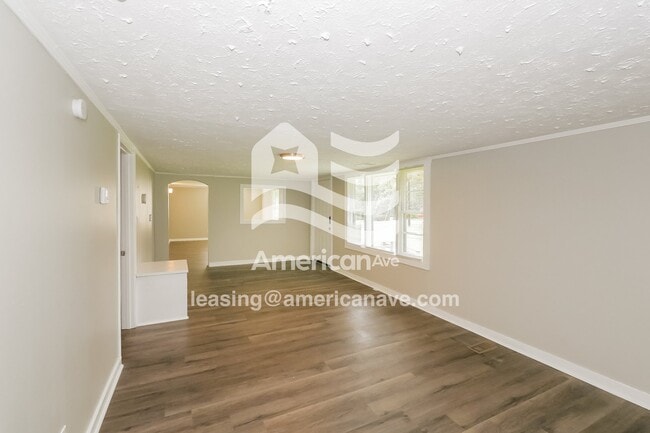 1116 Lovely Ln