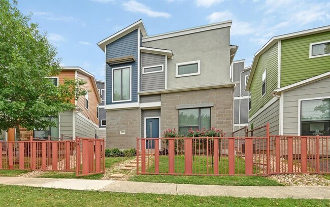 Photo - 2021 Carlson Dr