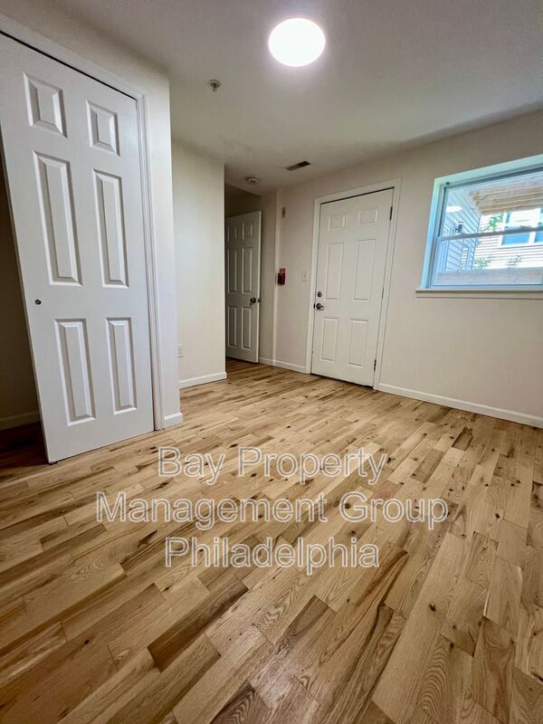 Photo - 2131 Master St Unit 1