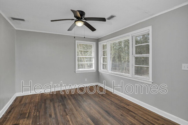 Photo - 3300 Margrave Rd Unit B