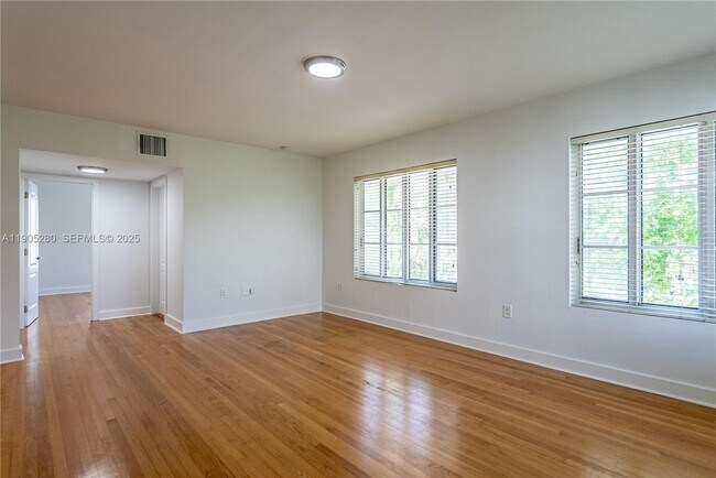 Photo - 2425 Flamingo Pl Unit 7