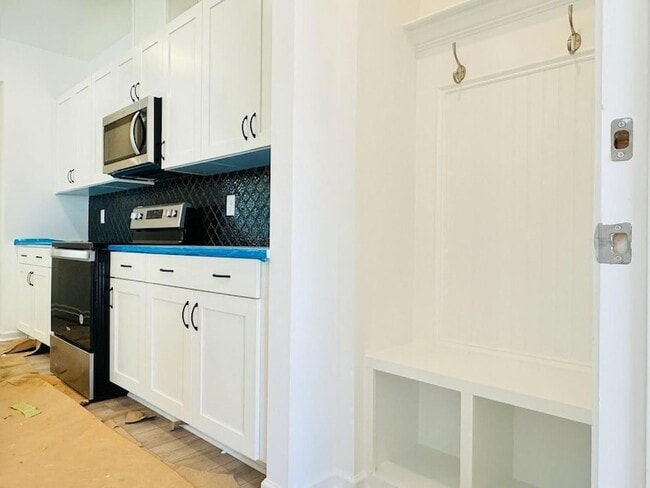 Photo - 131 Anise Ln