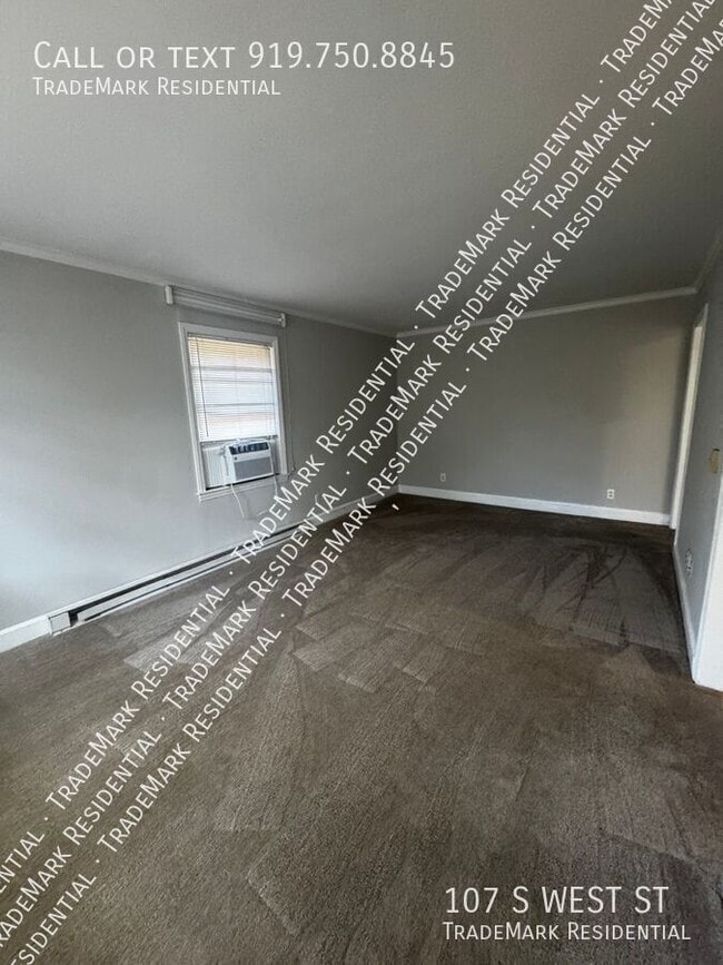 Photo - 107 S West St