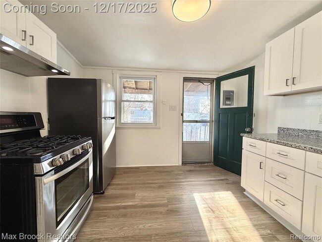 Photo - 36 E Bernhard Ave