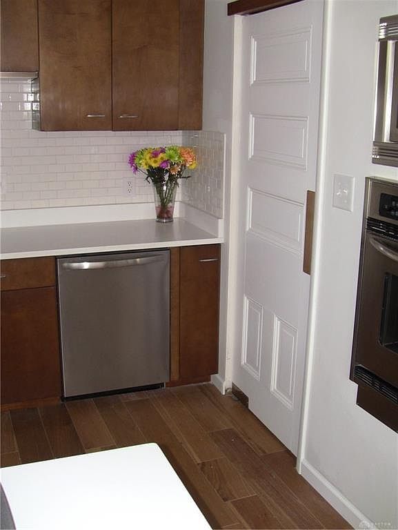 Photo - 4924 Bayside Dr