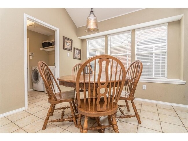 Photo - 5708 Bedford Ln