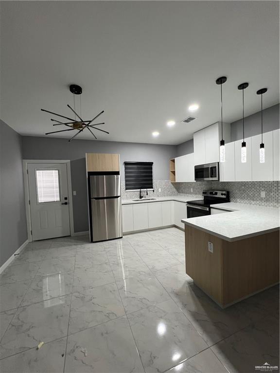 Photo - 19 E Iris Ave Unit 4