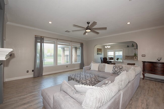 Photo - 5722 Delany Rd