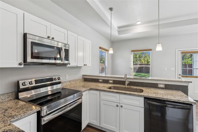 Photo - 1218 E James St