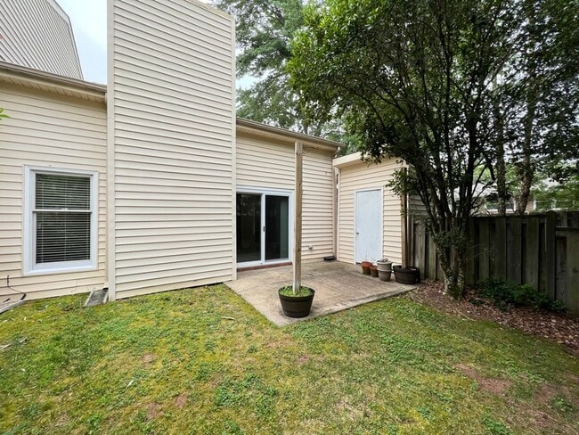 Photo - Adorable 3 Bedroom Townhouse w/ 1st Floor Bedroom