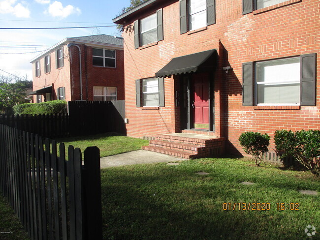 Building Photo - 3343 Post St Rental