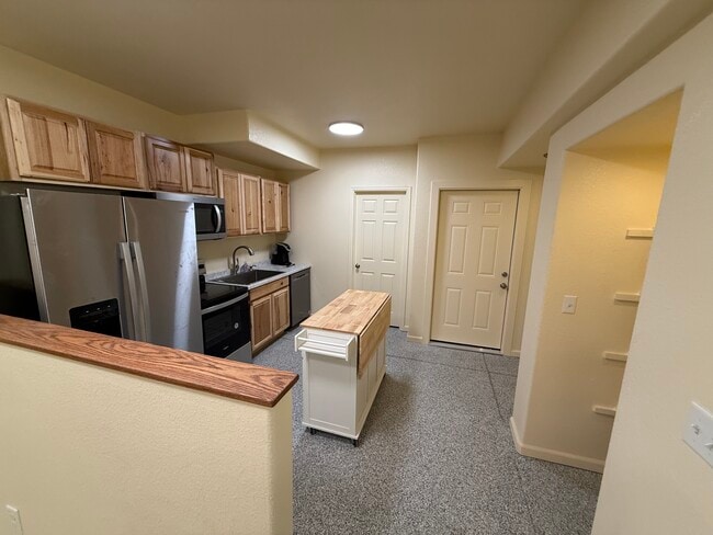 Photo - 930 Sugar Mill Ave Unit 2