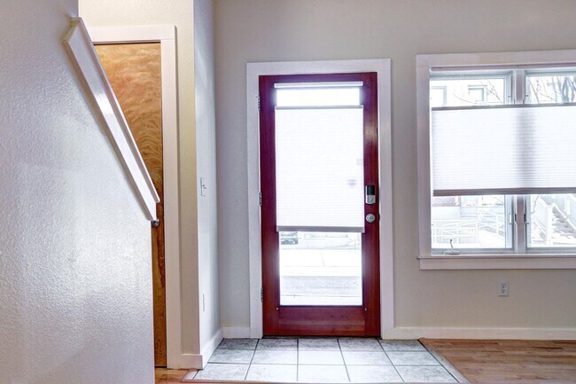 Photo - Renovated 1 Bedroom 1 Bathroom Townhome in...