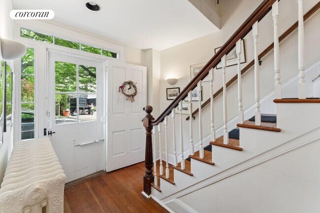 Photo - 148 Jermain Ave