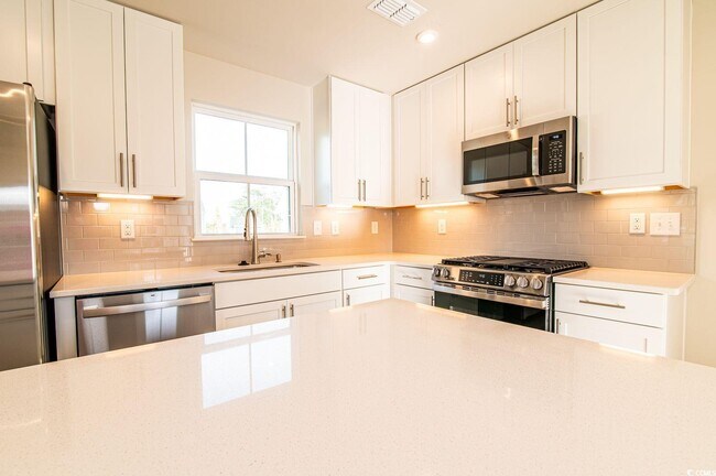 Photo - 2812 Rowyn St