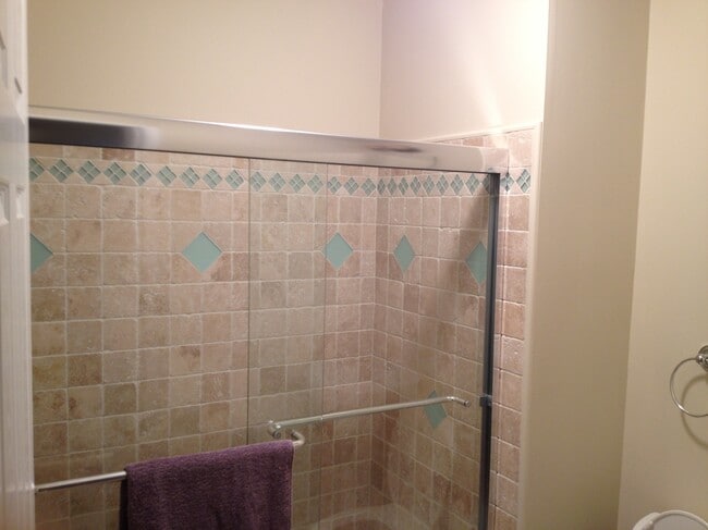 Photo - 2144 Christian St