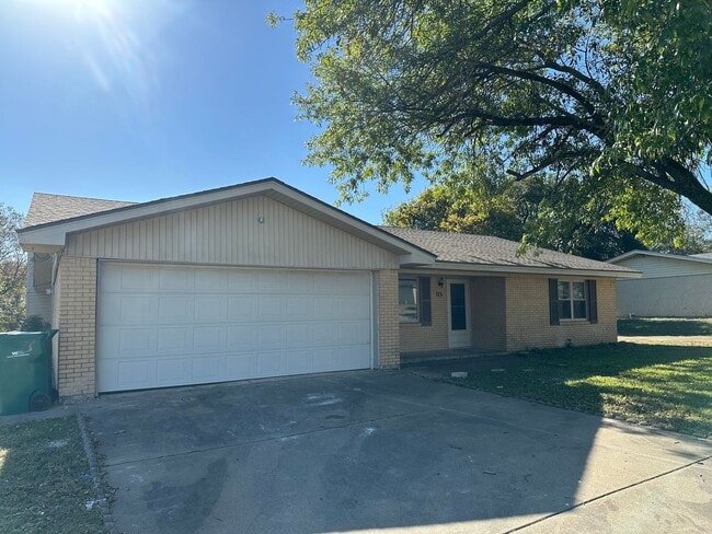 Photo - 115 Dawn Dr Casa