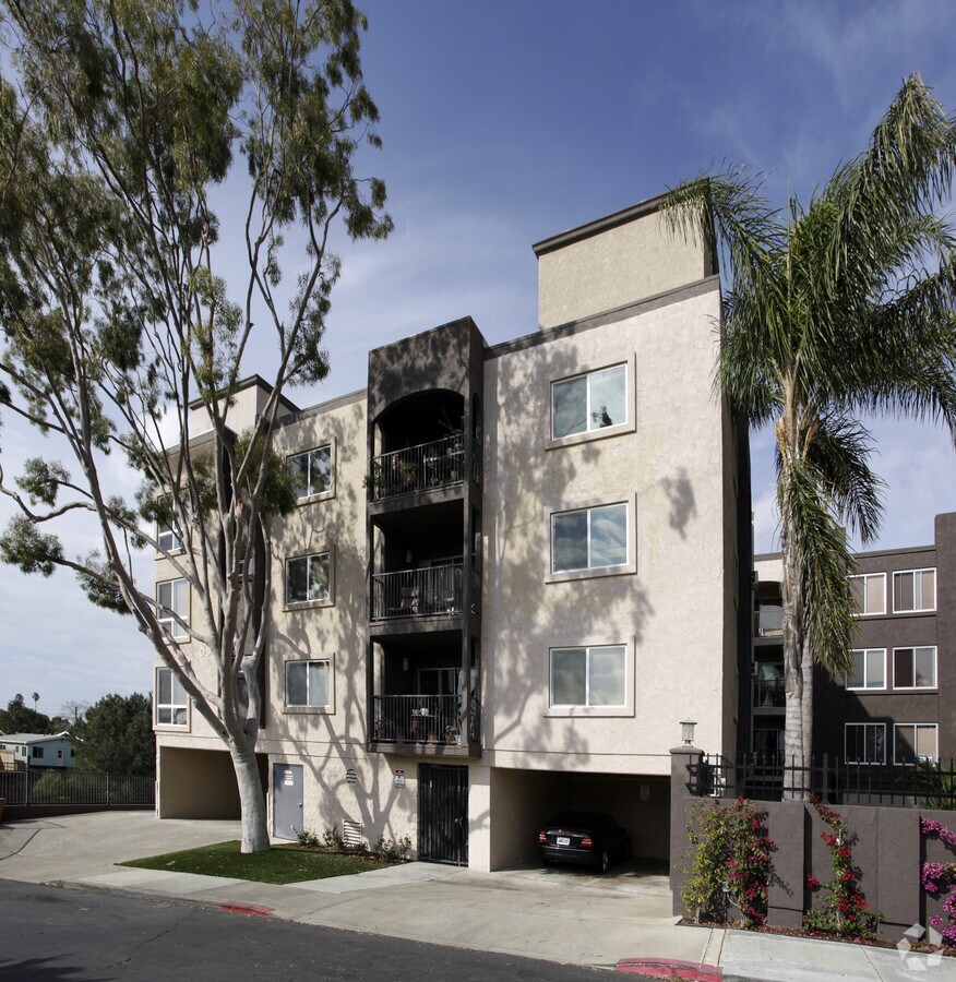 Photo - 836 W Pennsylvania Ave