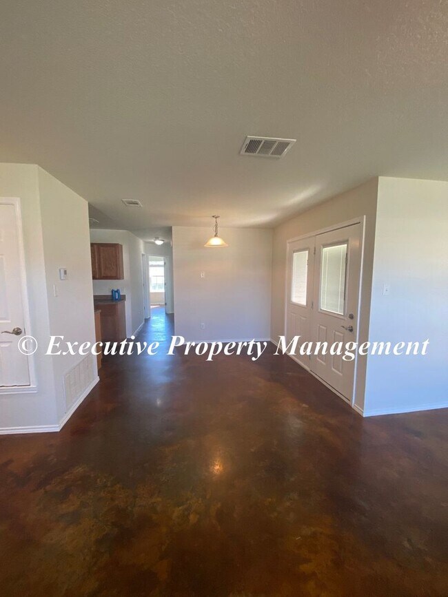 Photo - 2921 Starlight Dr Unit B