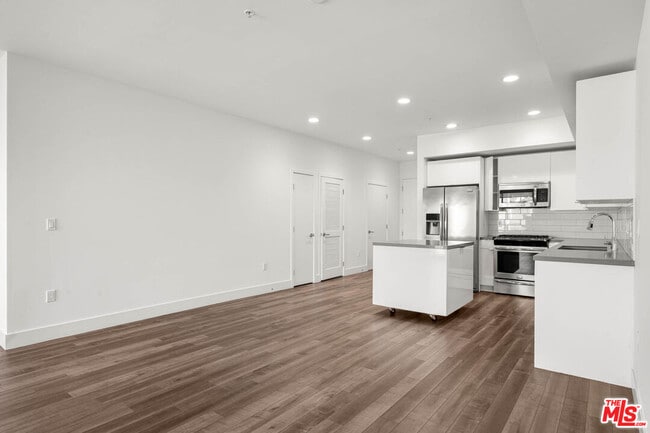 Photo - 1215 S Bedford St Unit 105