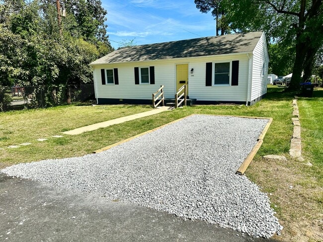 Photo - 1005 Glenburnie Rd