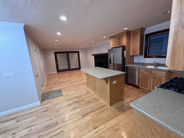 2112 Bowling Ave