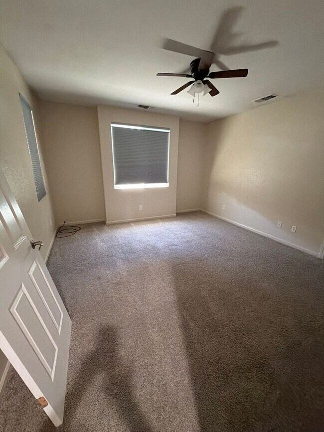 Photo - 4032 Vittoria Ln
