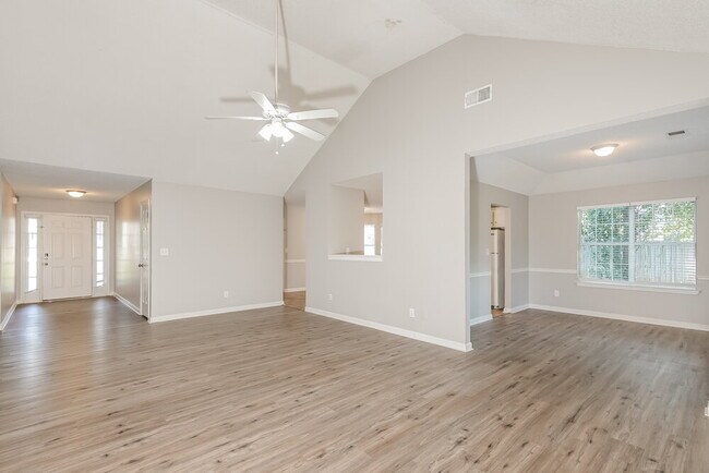 Photo - 85 Pompas Ct