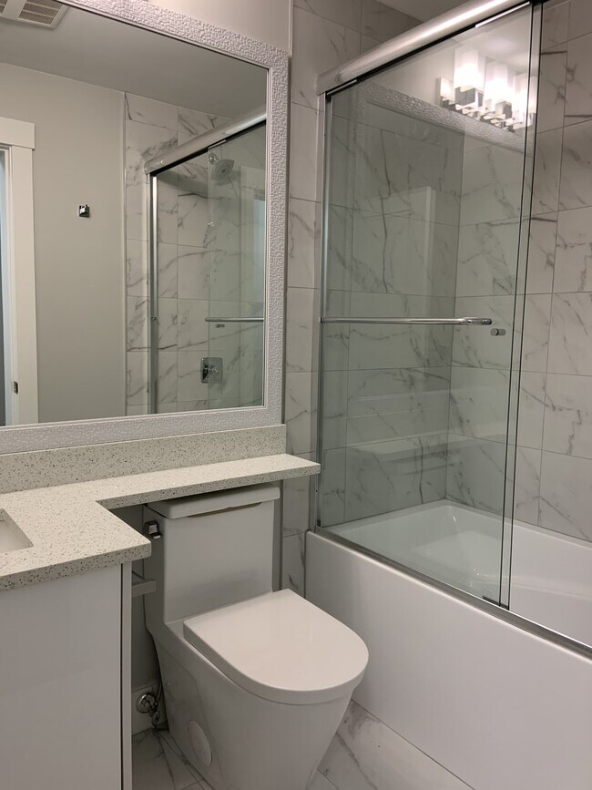 Photo - 10034-1172A 172a St