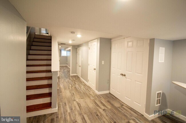 Photo - 2734 Ashland Ave