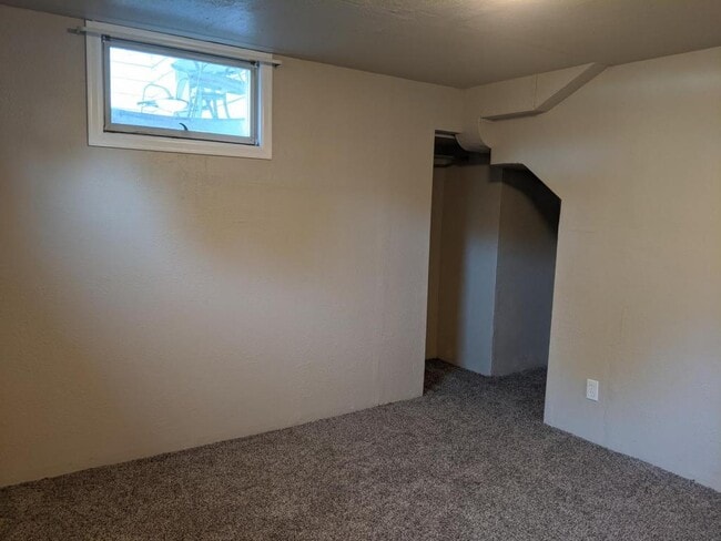 Photo - 770 Douglas Ave